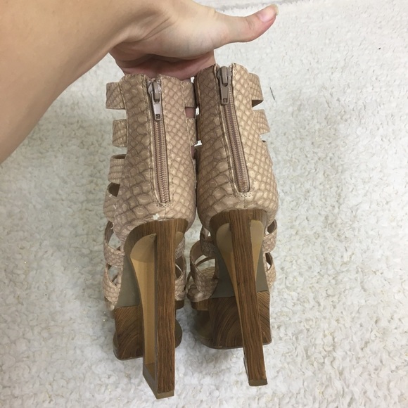 Beau + Ashe Ceyda Snakeskin Wooden Abstract Shoes - Picture 8 of 8